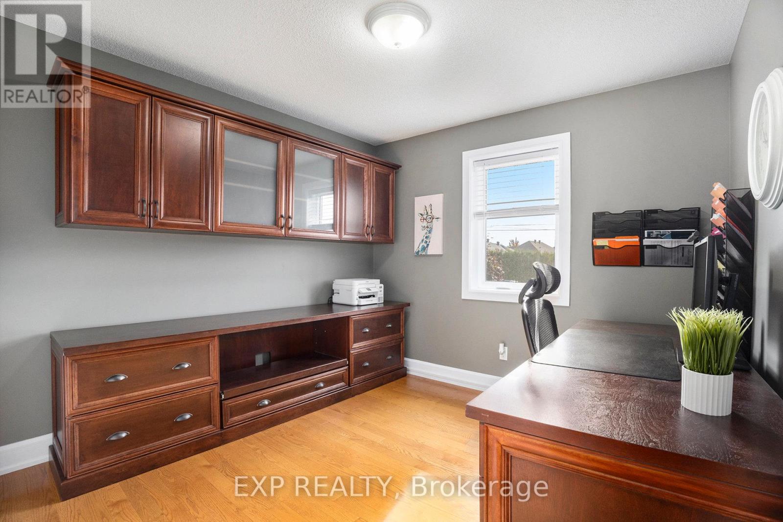 2003 Farisita Drive, Ottawa, Ontario  K0A 3H0 - Photo 17 - X12462674