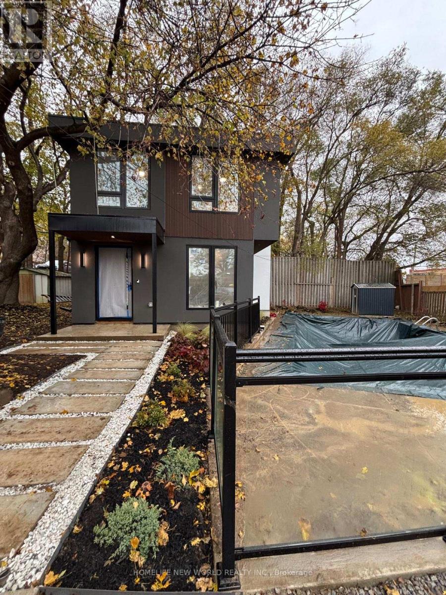 19 RENSBURG DRIVE, Toronto, Ontario