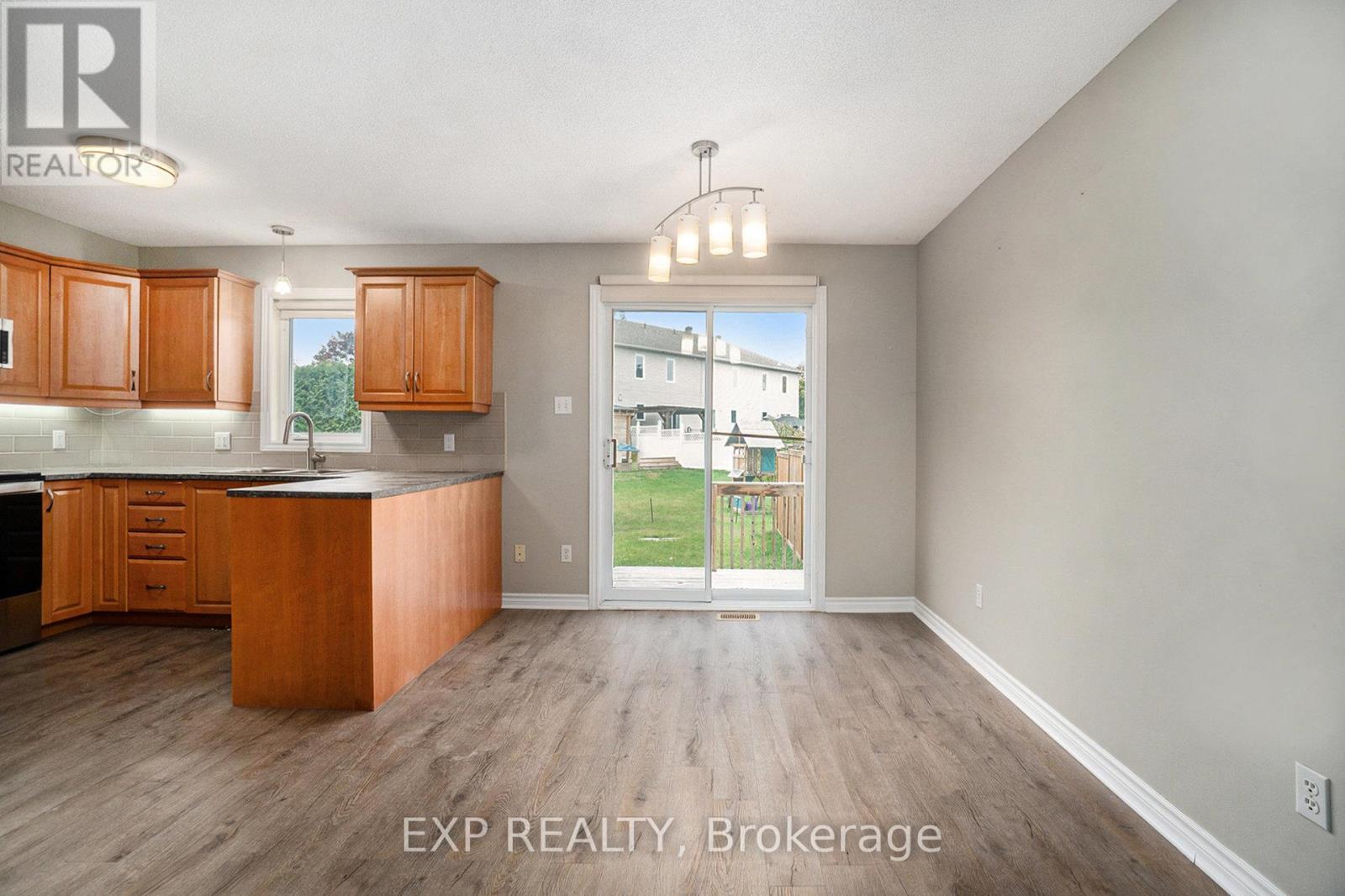 67 Lafleche Boulevard, Casselman, Ontario  K0A 1M0 - Photo 8 - X12585640