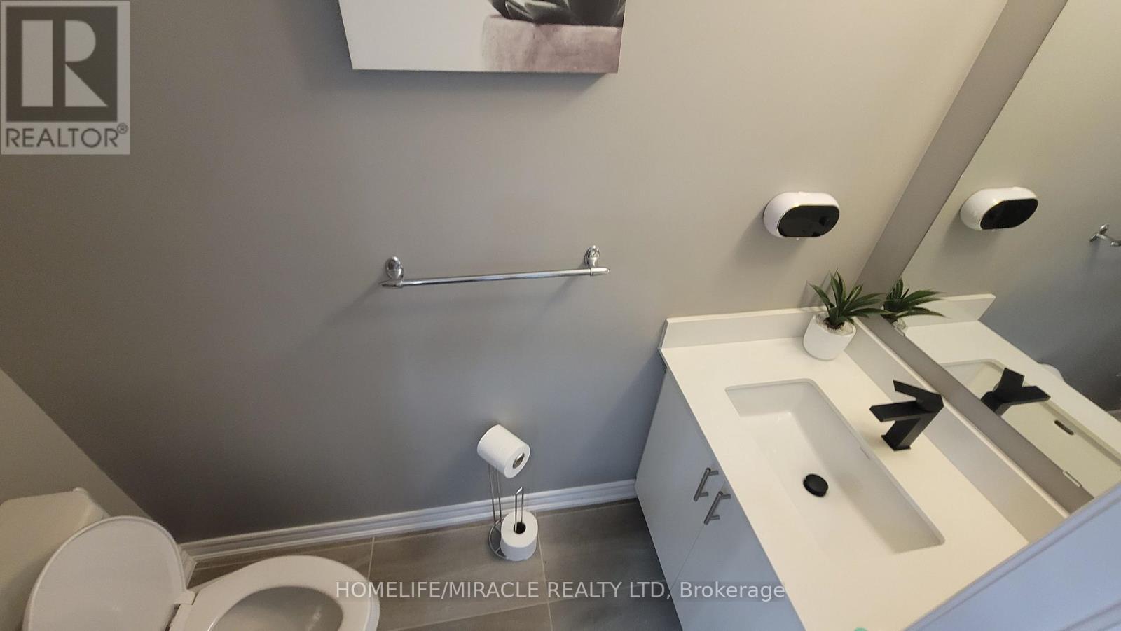 1319 Chee Chee Landing, Milton, Ontario  L9E 1L3 - Photo 14 - W12632830