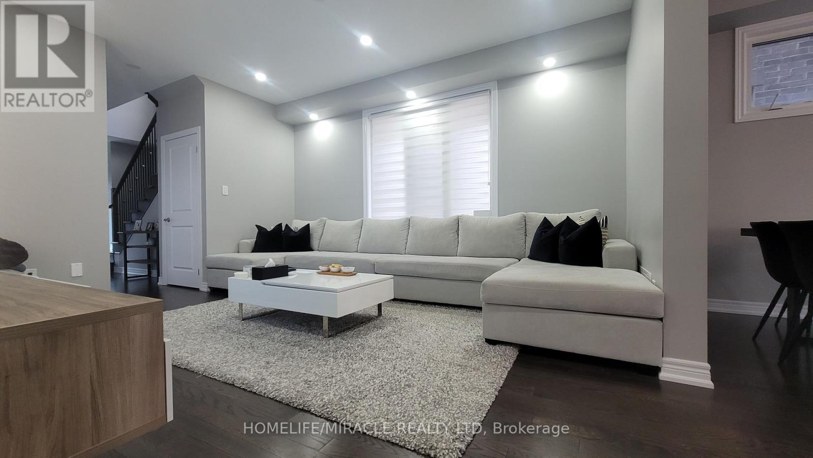 1319 Chee Chee Landing, Milton, Ontario  L9E 1L3 - Photo 16 - W12632830