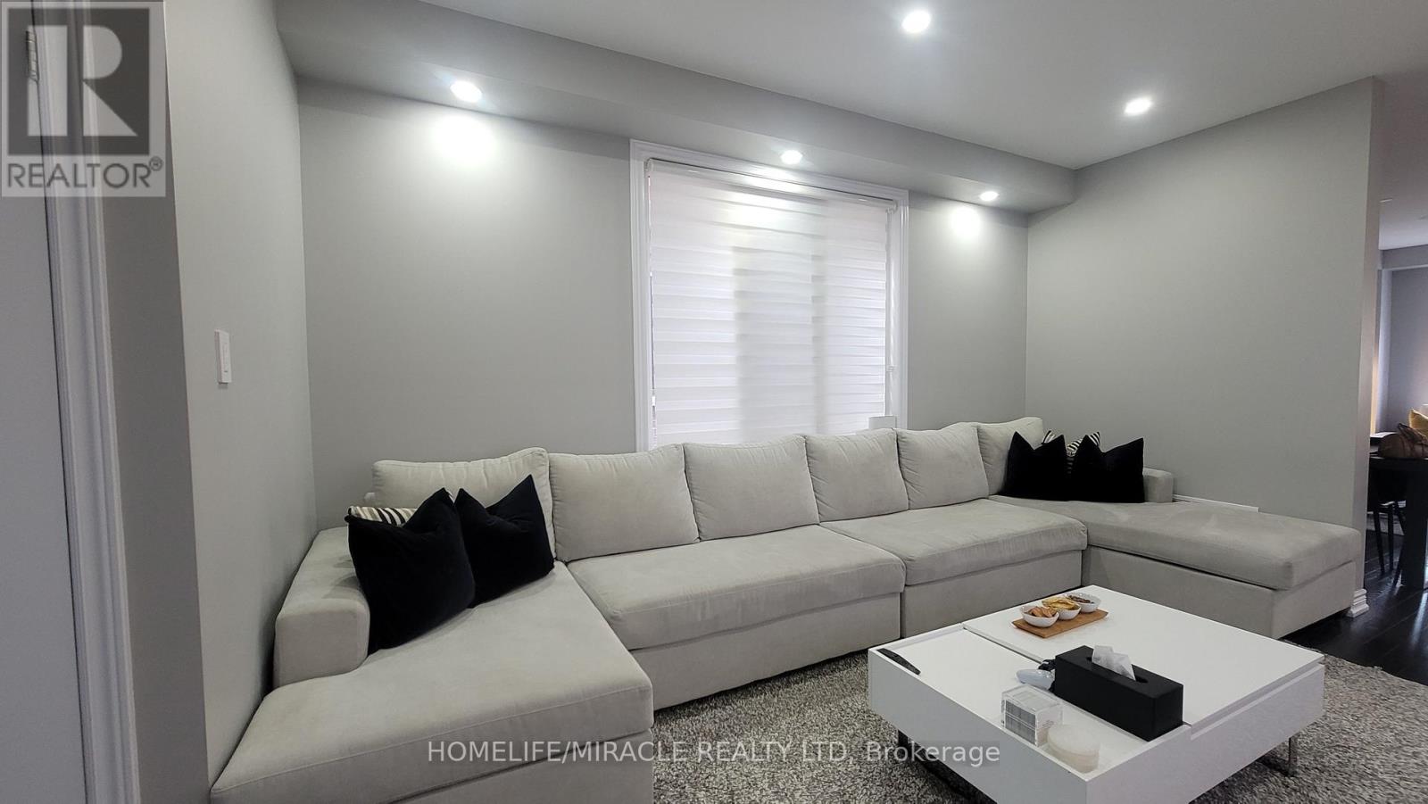 1319 Chee Chee Landing, Milton, Ontario  L9E 1L3 - Photo 18 - W12632830