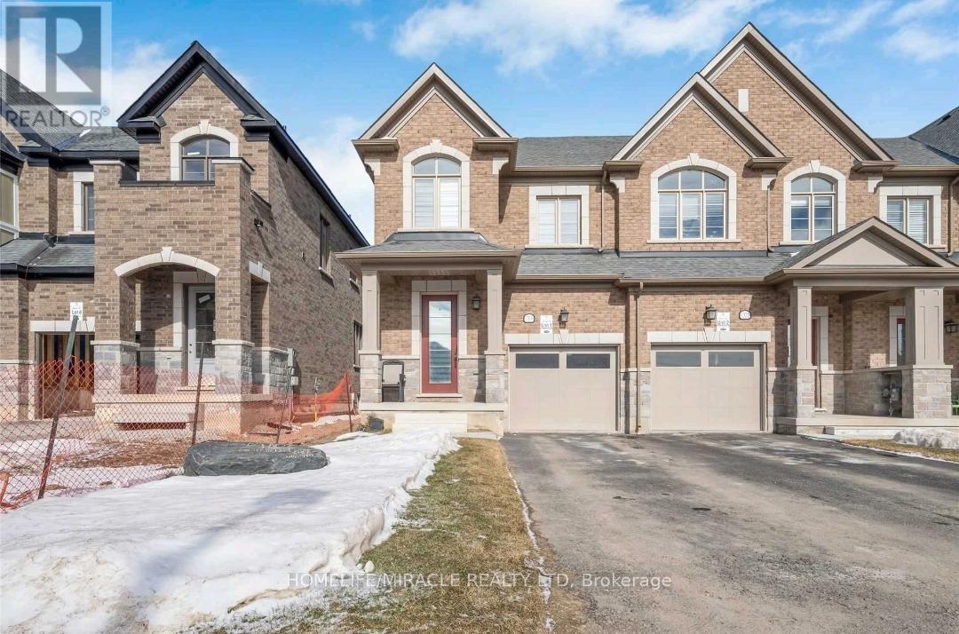 1319 Chee Chee Landing, Milton, Ontario  L9E 1L3 - Photo 2 - W12632830