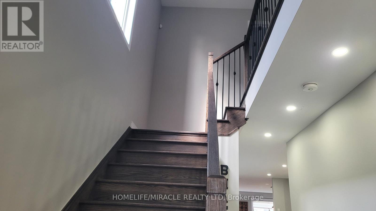 1319 Chee Chee Landing, Milton, Ontario  L9E 1L3 - Photo 21 - W12632830