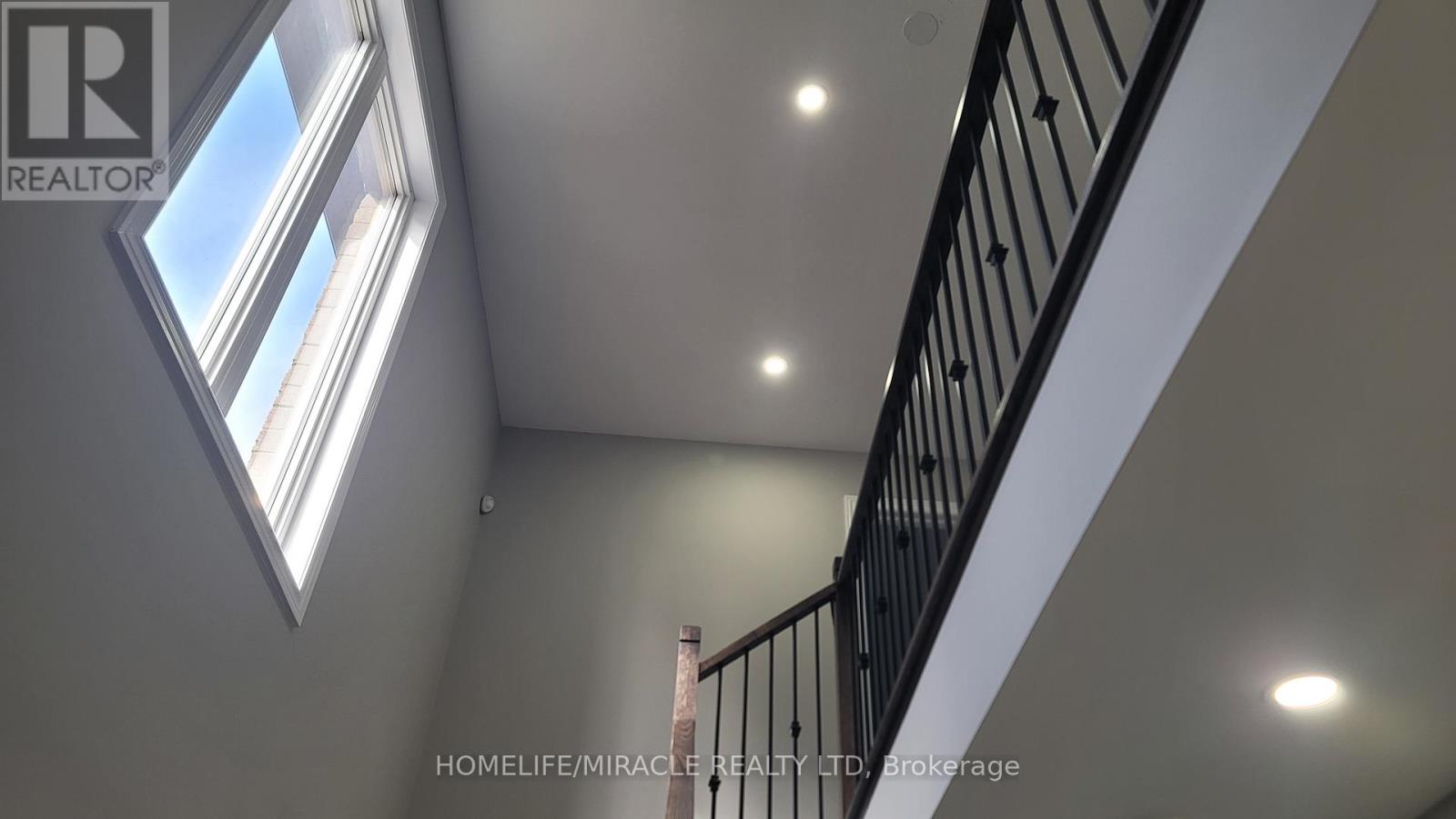 1319 Chee Chee Landing, Milton, Ontario  L9E 1L3 - Photo 24 - W12632830