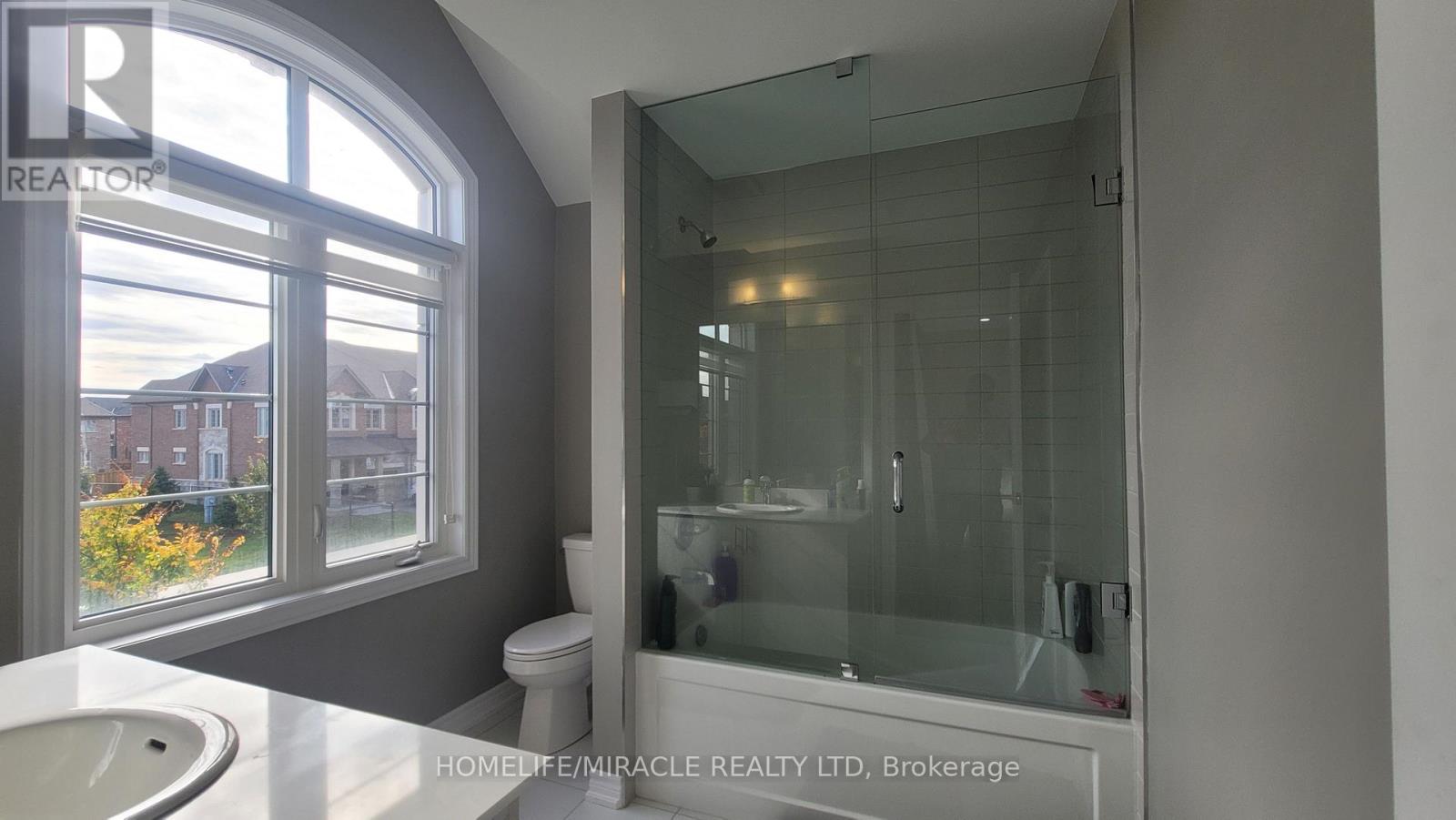 1319 Chee Chee Landing, Milton, Ontario  L9E 1L3 - Photo 31 - W12632830