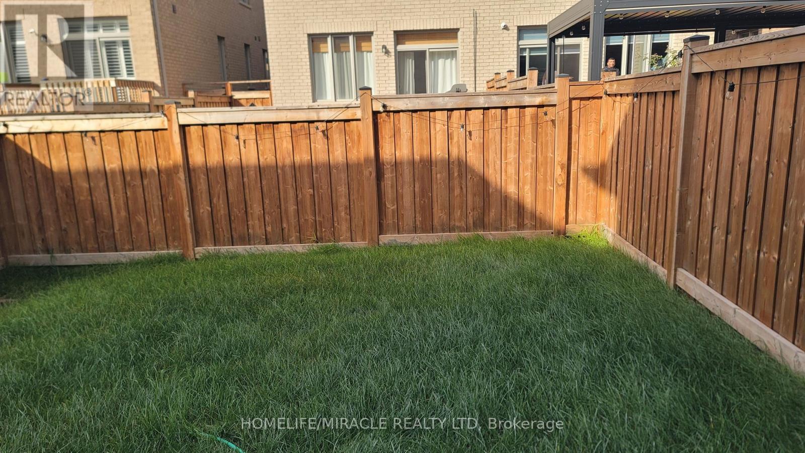 1319 Chee Chee Landing, Milton, Ontario  L9E 1L3 - Photo 49 - W12632830