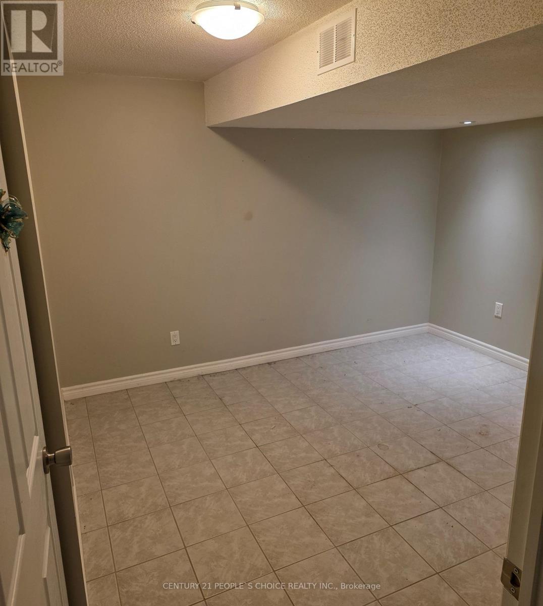 91 Trailside Walk, Brampton, Ontario  L6S 6H6 - Photo 14 - W12632844