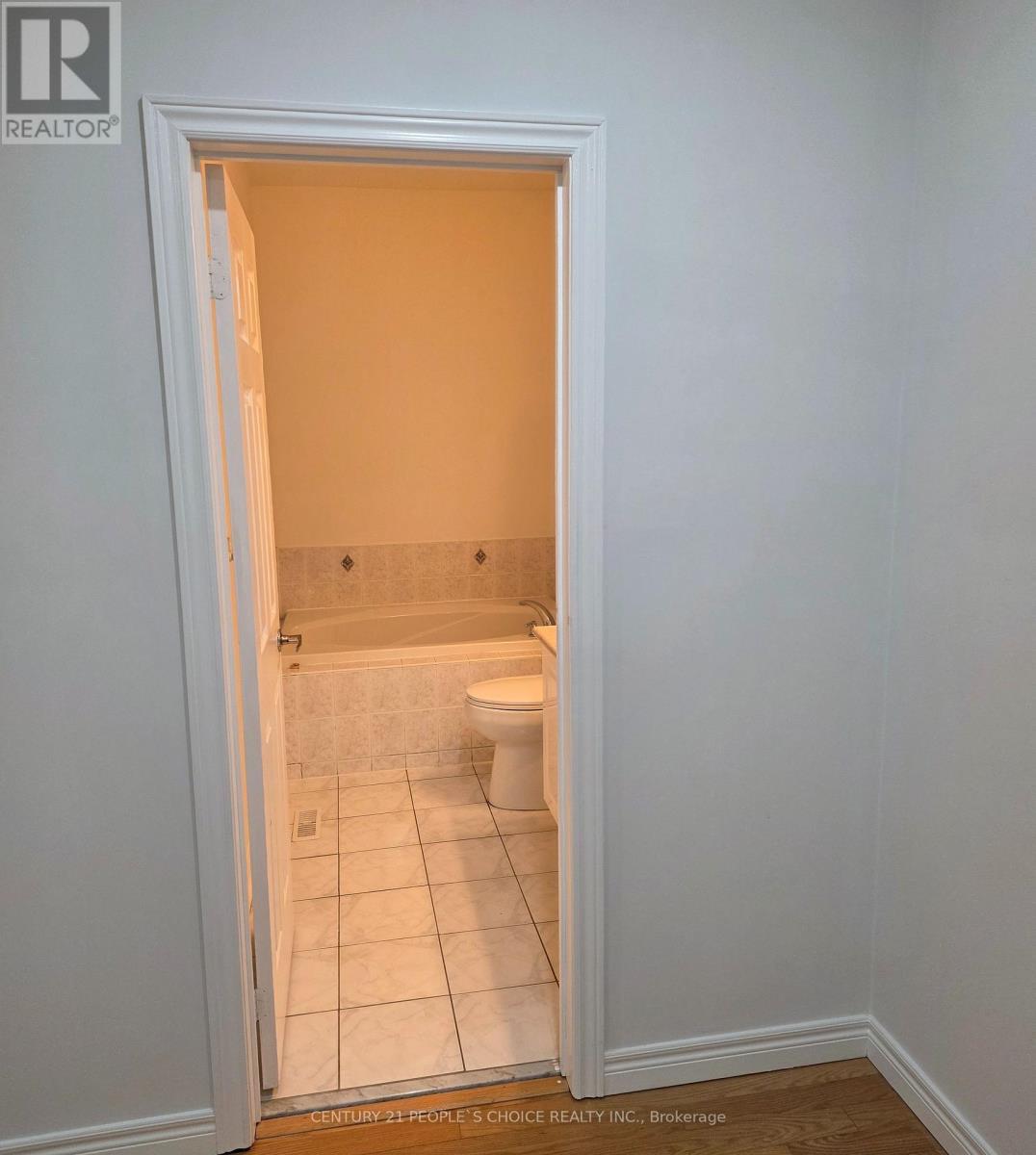 91 Trailside Walk, Brampton, Ontario  L6S 6H6 - Photo 8 - W12632844