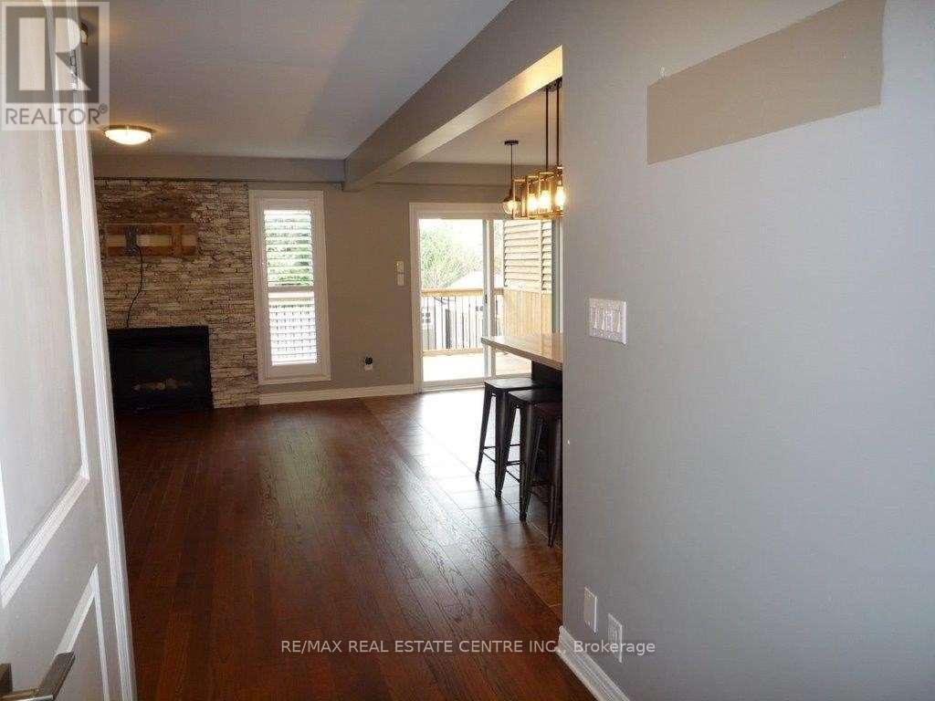 8607 Jennifer Crescent, Niagara Falls, Ontario  L2H 1H4 - Photo 2 - X12632840