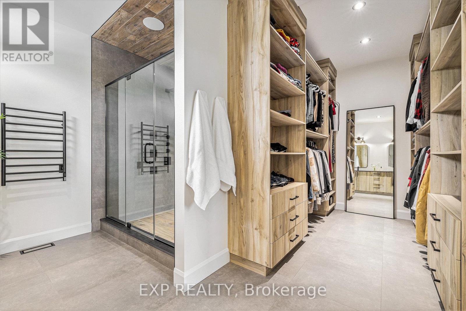 1056 Notre Dame Street, Russell, Ontario  K0A 1W0 - Photo 19 - X12601380