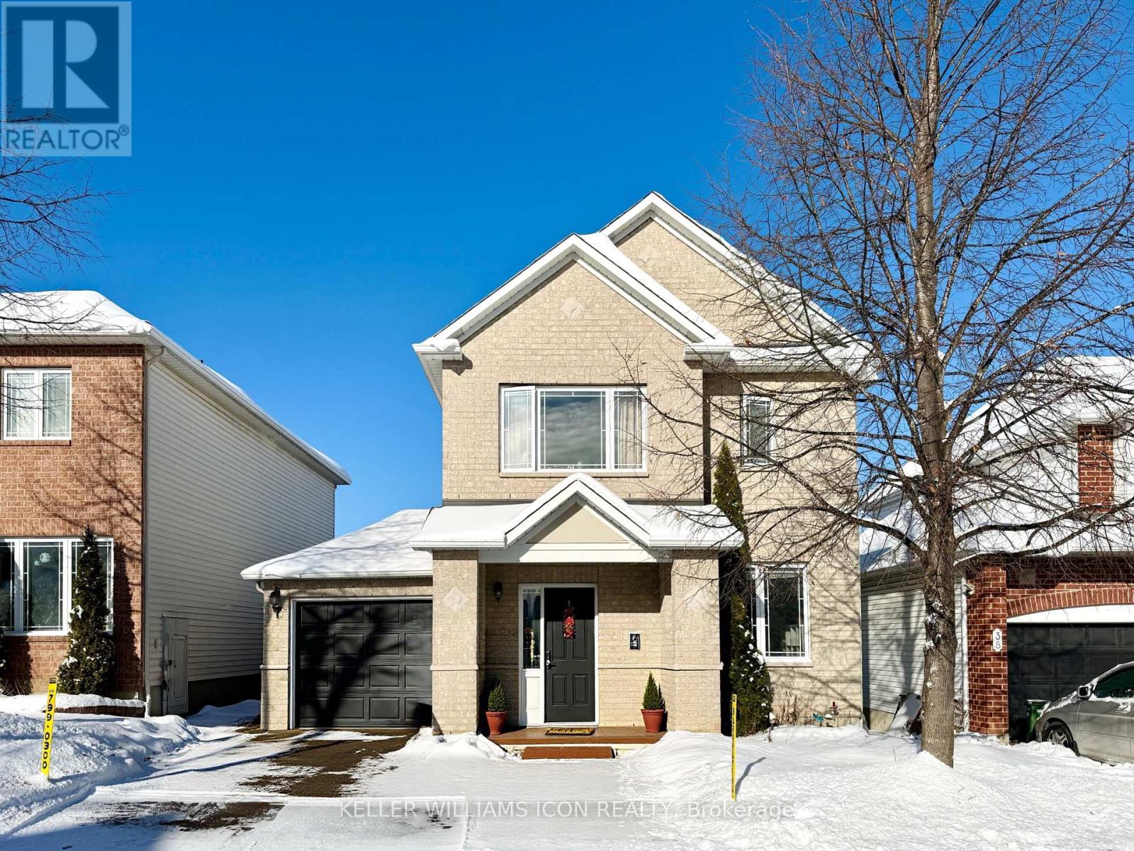 40 HUNTCLIFF PLACE, Ottawa, Ontario