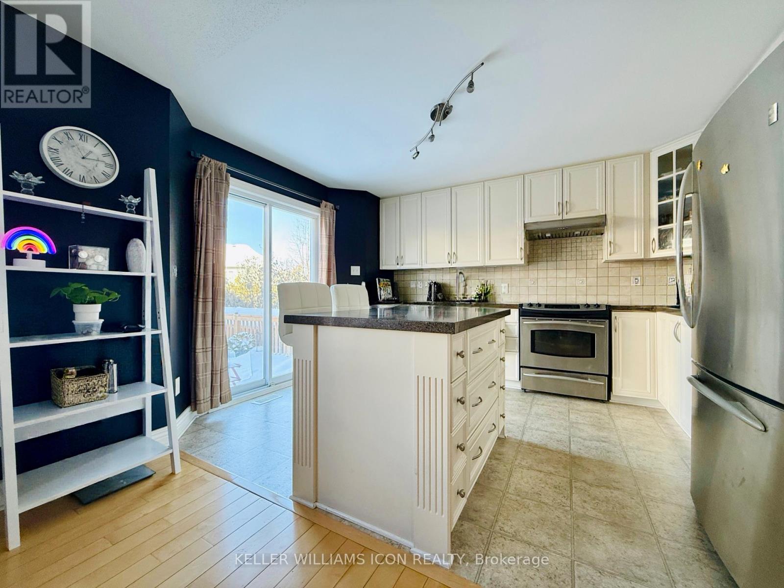 40 Huntcliff Place, Ottawa, Ontario K2G 6Z8 - Photo 12 - X12632856