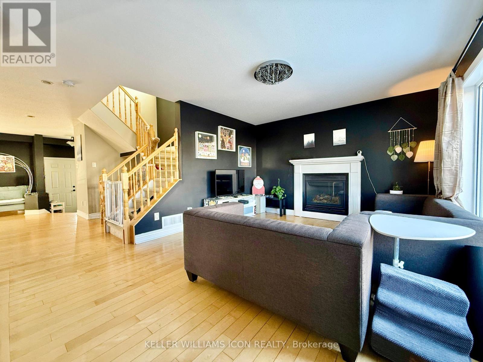 40 Huntcliff Place, Ottawa, Ontario K2G 6Z8 - Photo 7 - X12632856