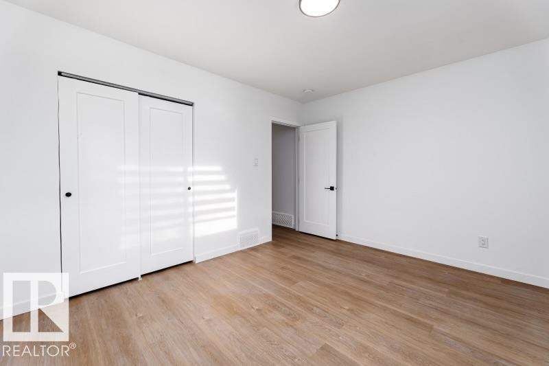 8522/8524 84 Av Nw, Edmonton, Alberta  T6C 1C9 - Photo 9 - E4456477