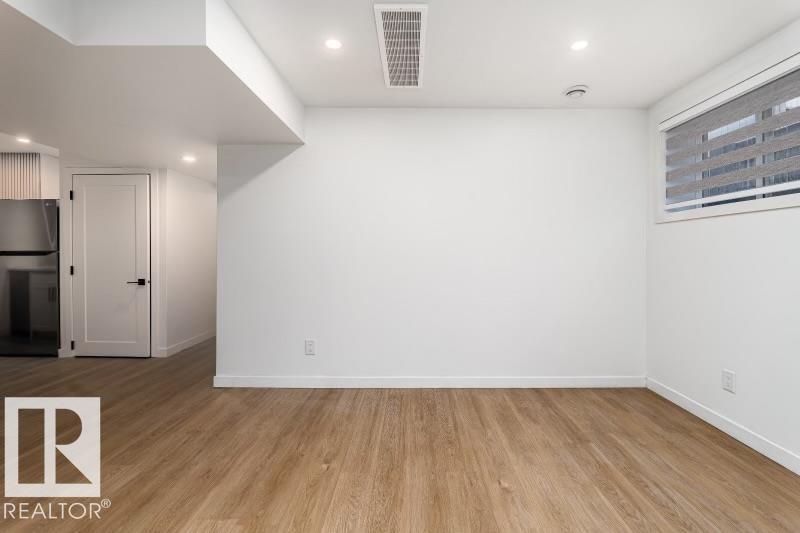 8522/8524 84 Av Nw, Edmonton, Alberta  T6C 1C9 - Photo 25 - E4456477