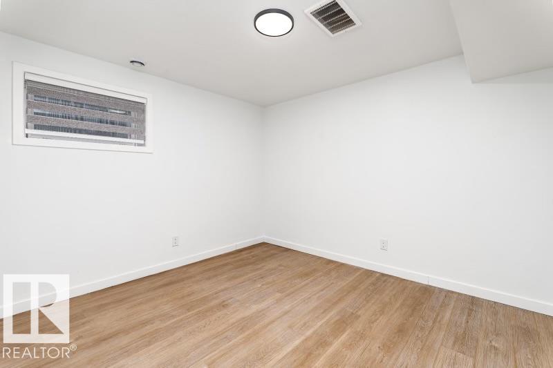 8522/8524 84 Av Nw, Edmonton, Alberta  T6C 1C9 - Photo 29 - E4456477