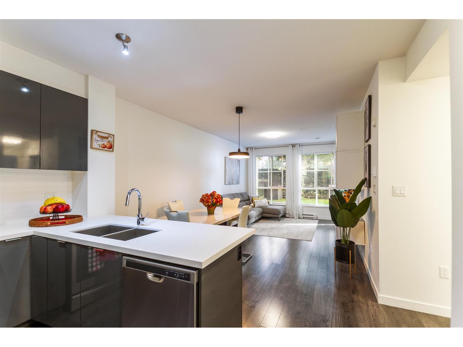 130 15168 33 AVENUE, Surrey, British Columbia