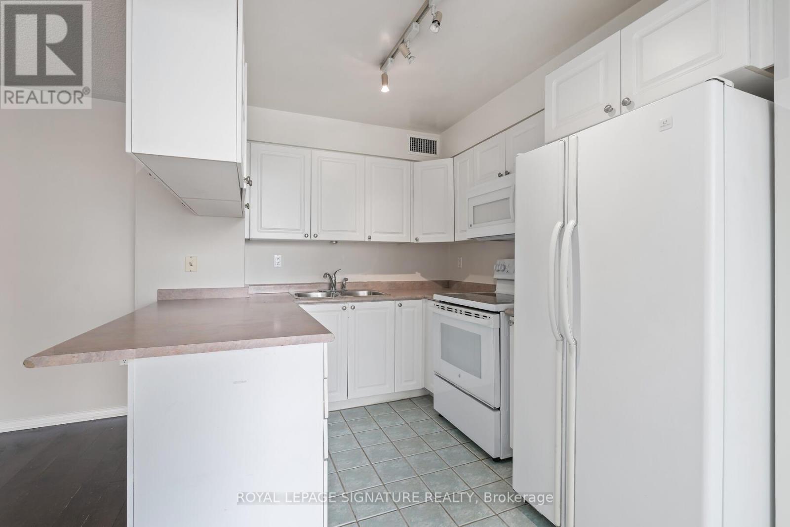 606 - 887 Bay Street, Toronto, Ontario  M5S 3K4 - Photo 11 - C12632860