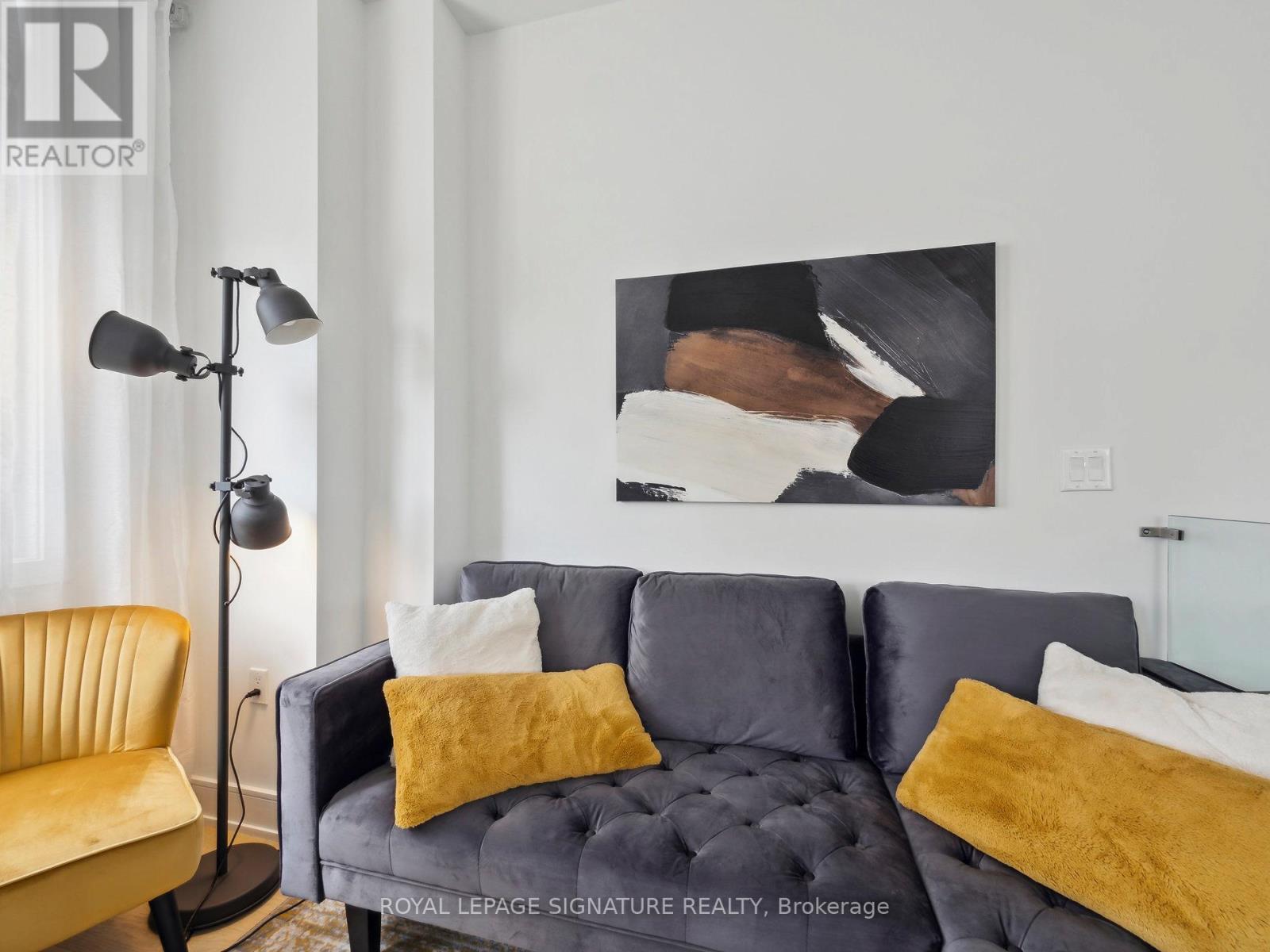 1 Flax Field Lane, Toronto, Ontario  M2N 0L5 - Photo 16 - C12632864