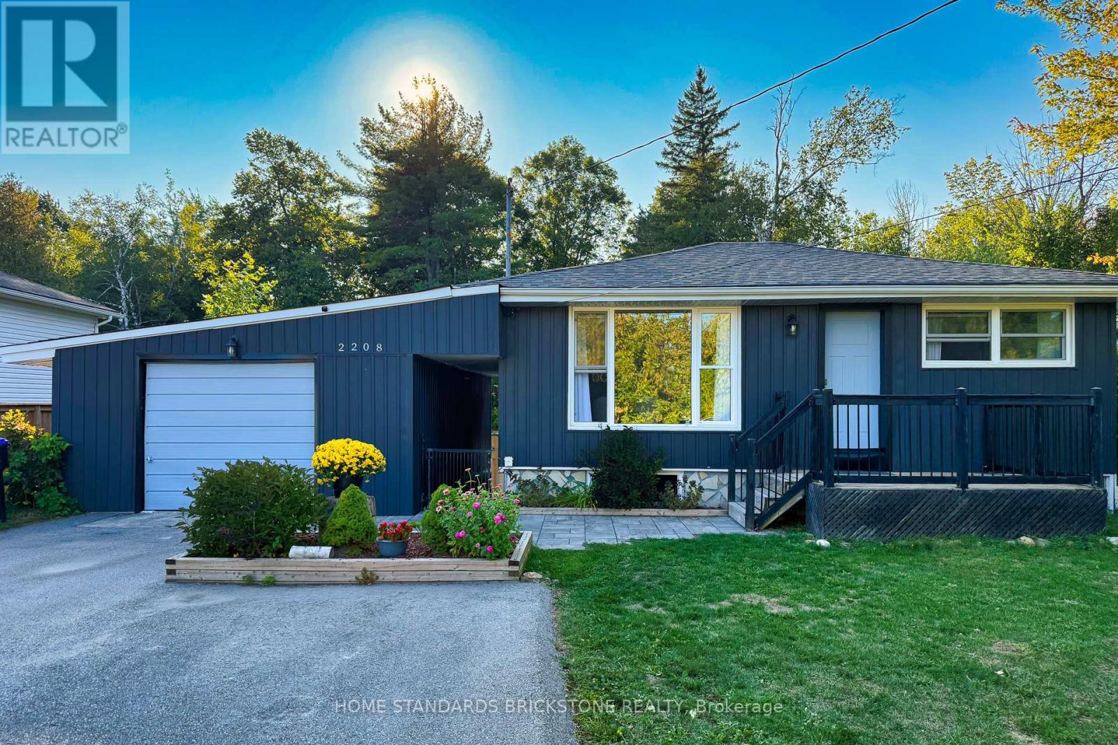 2208 Willard Avenue, Innisfil, Ontario  L9S 2C1 - Photo 2 - N12632848