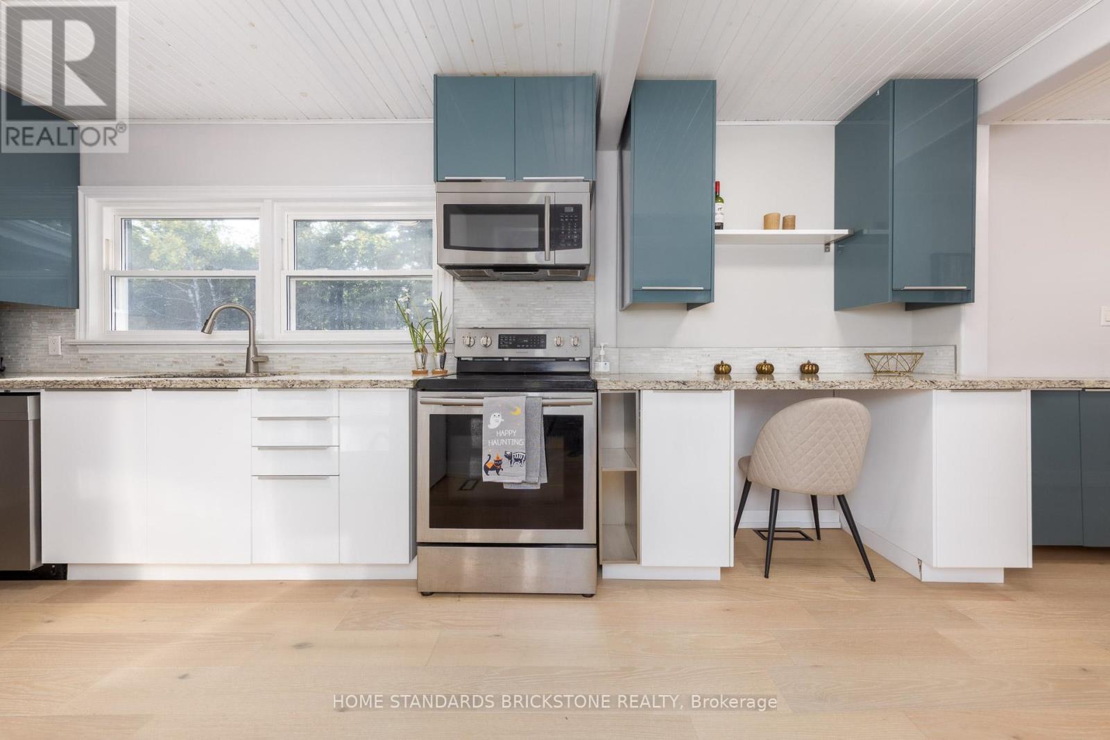 2208 Willard Avenue, Innisfil, Ontario  L9S 2C1 - Photo 6 - N12632848