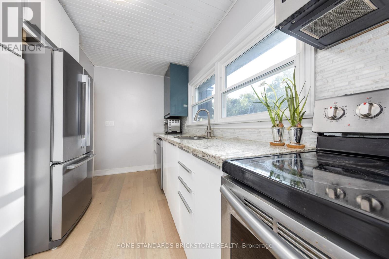 2208 Willard Avenue, Innisfil, Ontario  L9S 2C1 - Photo 8 - N12632848