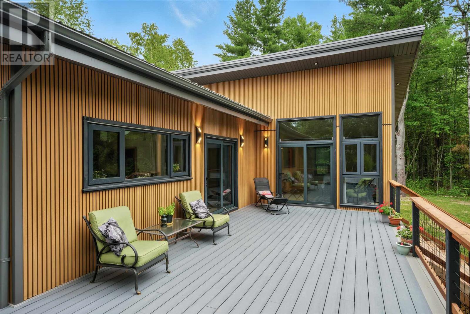 4223 Queen St E, Sault Ste. Marie, Ontario  P6A 5K9 - Photo 8 - SM252623