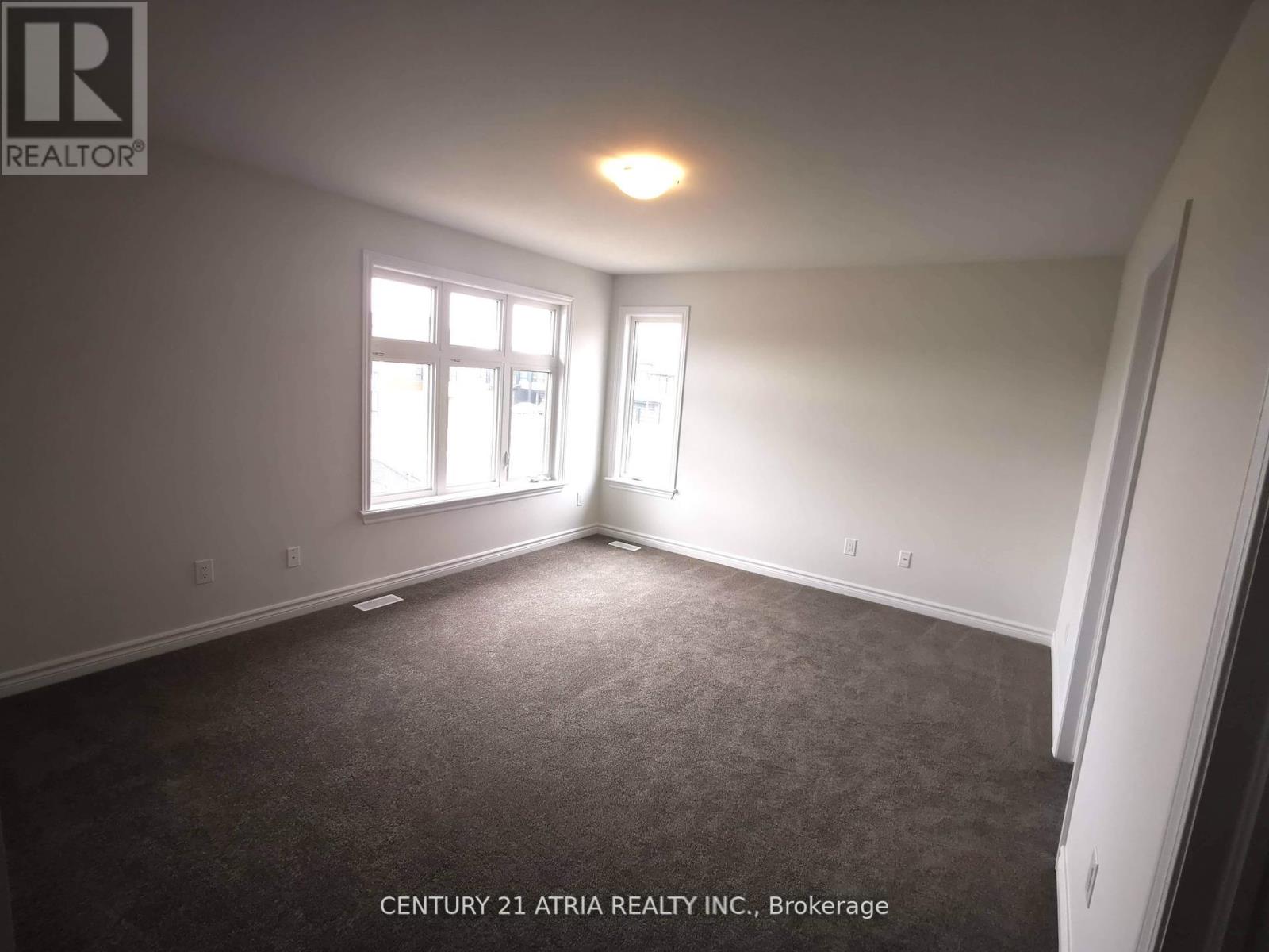 534 Triangle Street, Ottawa, Ontario  K2S 1E7 - Photo 7 - X12432516