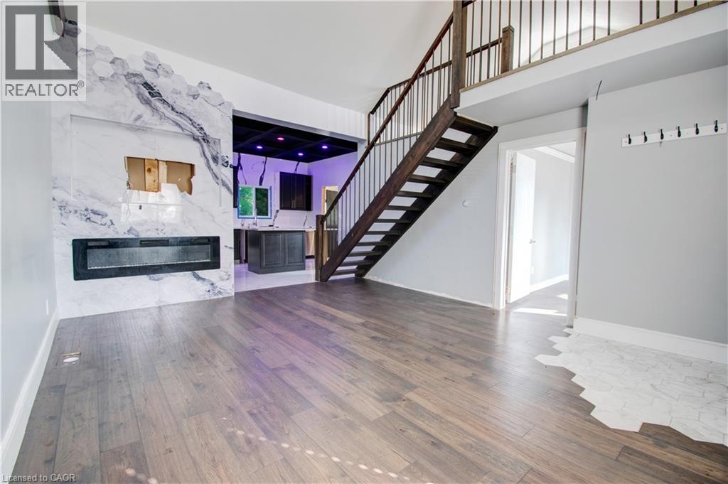 85 EAST 37TH Street, Hamilton, Ontario