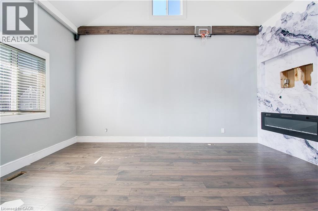 85 East 37th Street, Hamilton, Ontario  L8V 4B1 - Photo 8 - 40761006