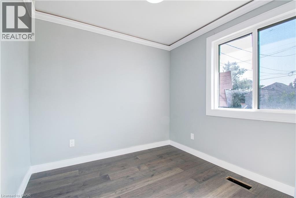 85 East 37th Street, Hamilton, Ontario  L8V 4B1 - Photo 9 - 40761006