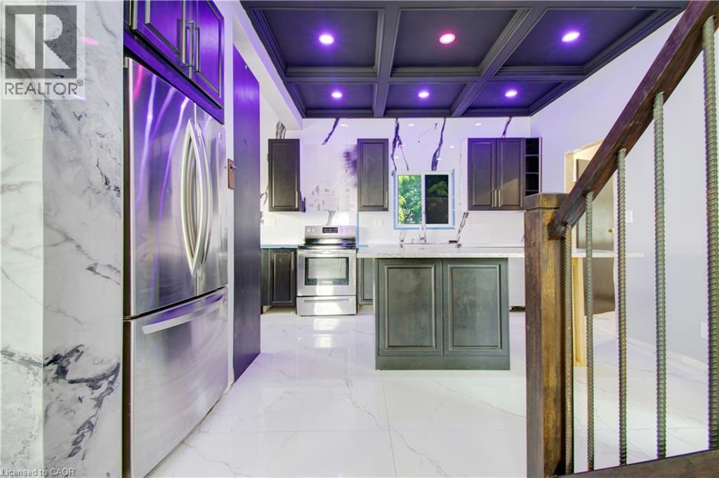 85 East 37th Street, Hamilton, Ontario  L8V 4B1 - Photo 12 - 40761006