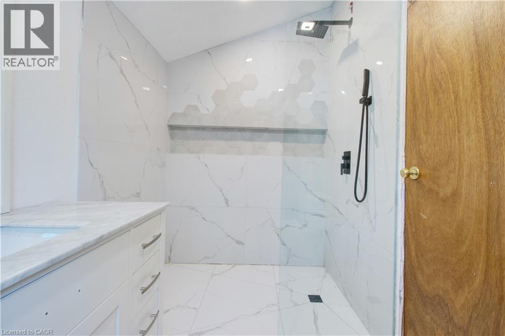 85 East 37th Street, Hamilton, Ontario  L8V 4B1 - Photo 27 - 40761006