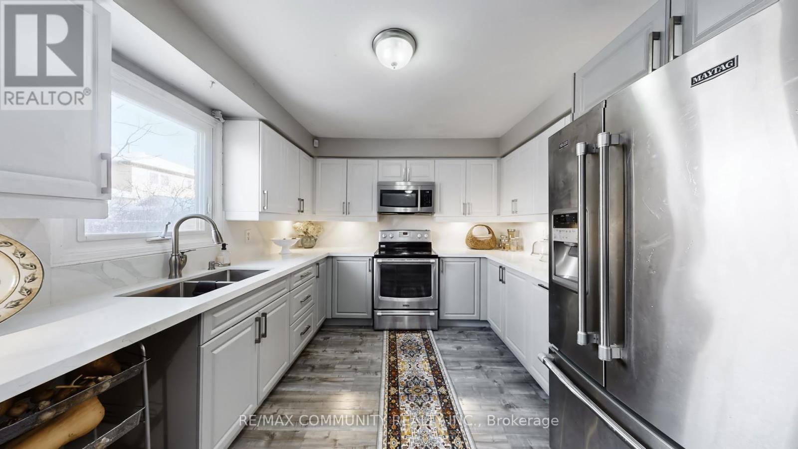 1652 Major Oaks Road, Pickering, Ontario L1X 1Y9 - Photo 11 - E12632886