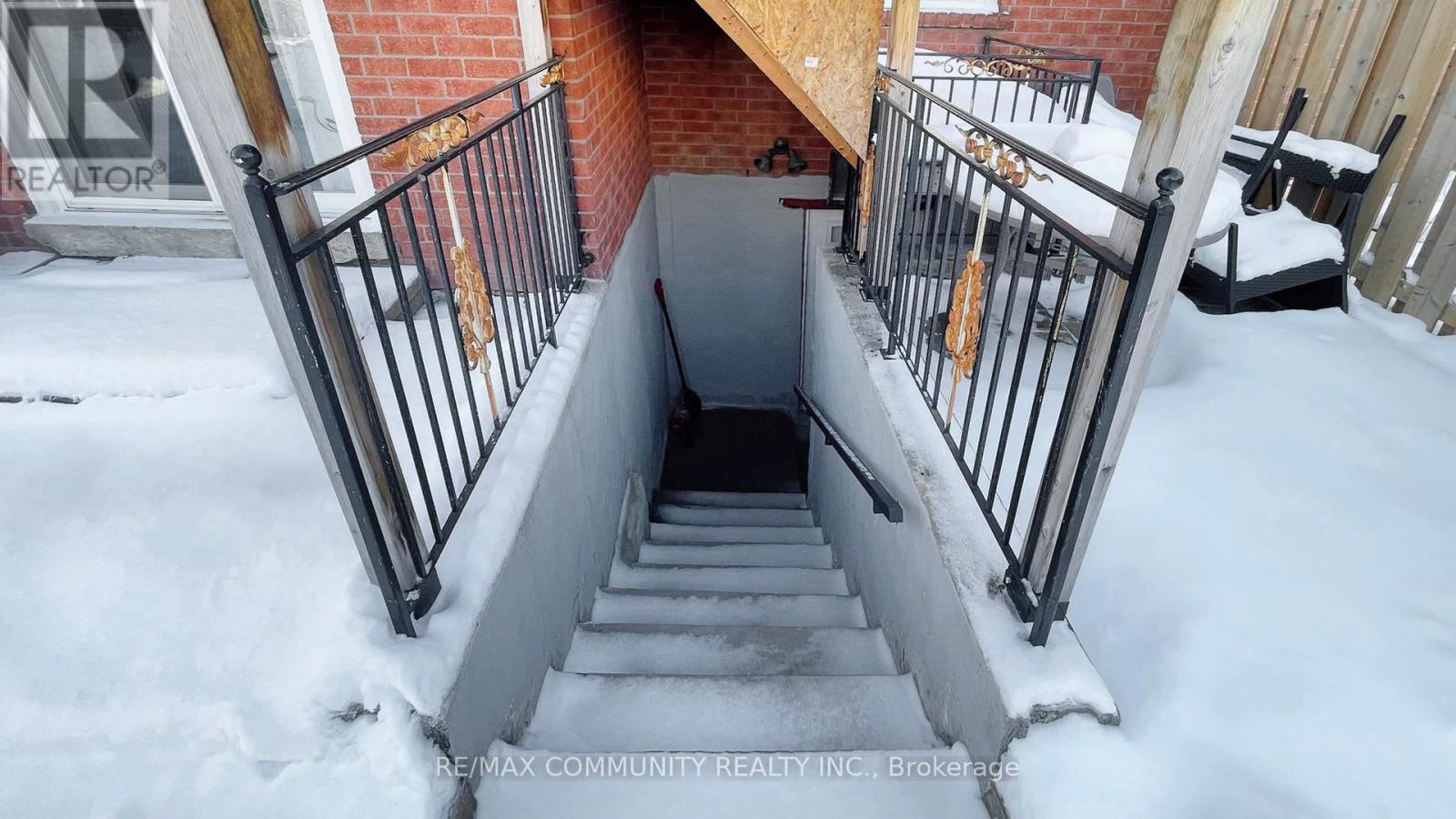 1652 Major Oaks Road, Pickering, Ontario L1X 1Y9 - Photo 48 - E12632886