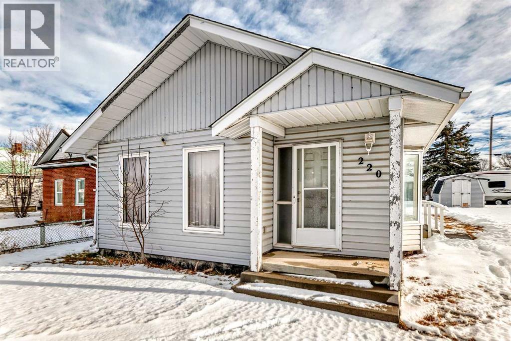220 Haskayne Avenue, Gleichen, Alberta T0J 0B6 - Photo 4 - A2273502