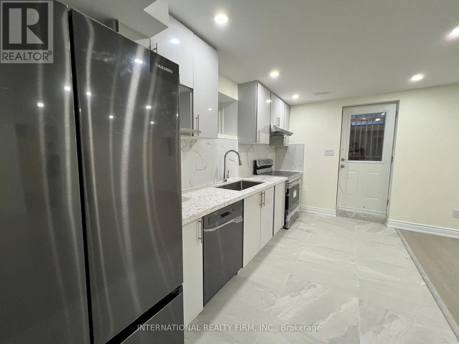 216 WESMINA AVENUE, Whitchurch-Stouffville, Ontario