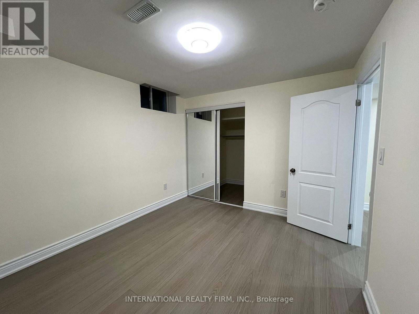 216 Wesmina Avenue, Whitchurch-Stouffville, Ontario  L4A 0R8 - Photo 9 - N12632872