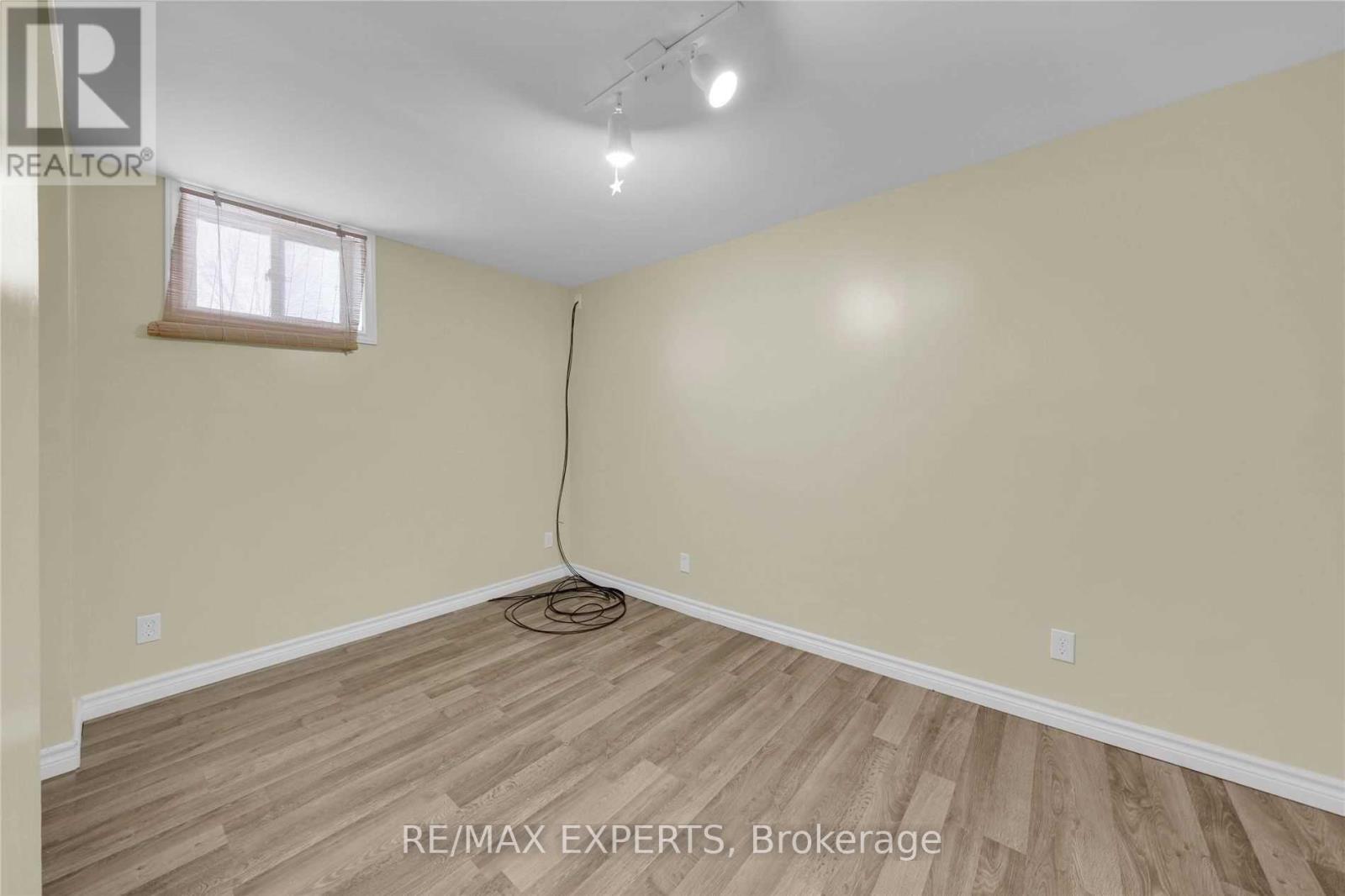 Lower - 17 D A Jones Avenue, New Tecumseth, Ontario  L0G 1A0 - Photo 11 - N12632878