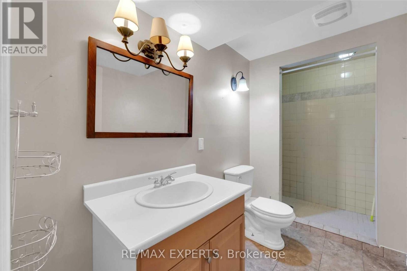 Lower - 17 D A Jones Avenue, New Tecumseth, Ontario  L0G 1A0 - Photo 15 - N12632878