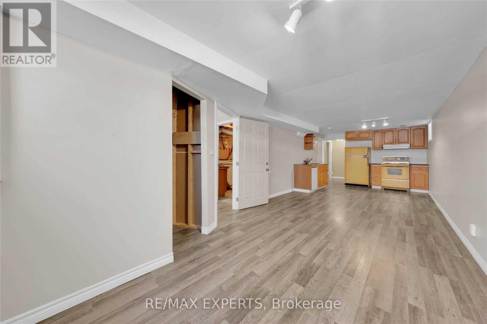 Lower - 17 D A Jones Avenue, New Tecumseth, Ontario  L0G 1A0 - Photo 6 - N12632878