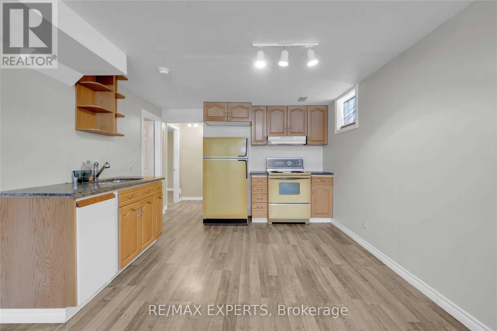 Lower - 17 D A Jones Avenue, New Tecumseth, Ontario  L0G 1A0 - Photo 7 - N12632878