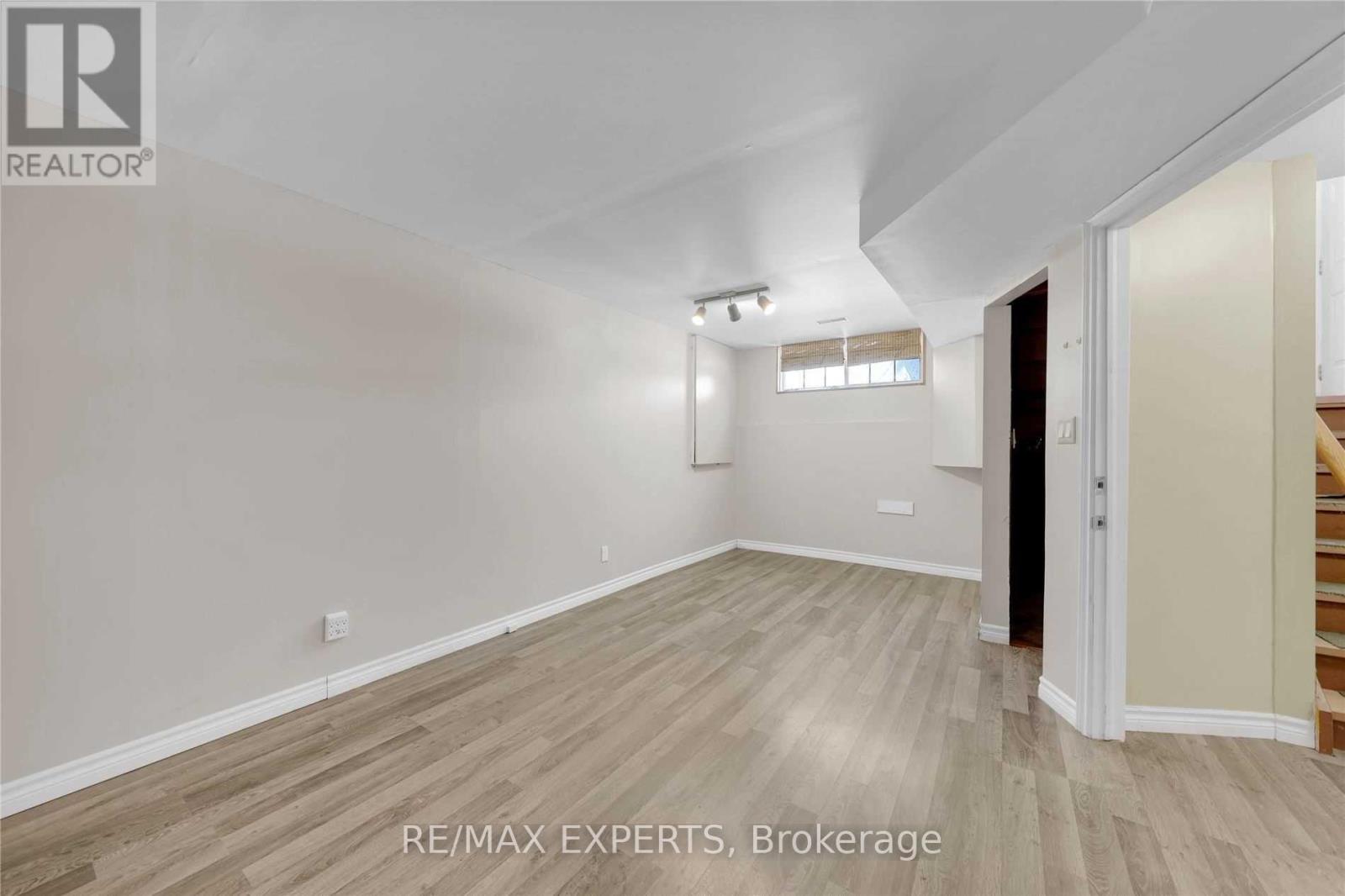 Lower - 17 D A Jones Avenue, New Tecumseth, Ontario  L0G 1A0 - Photo 9 - N12632878