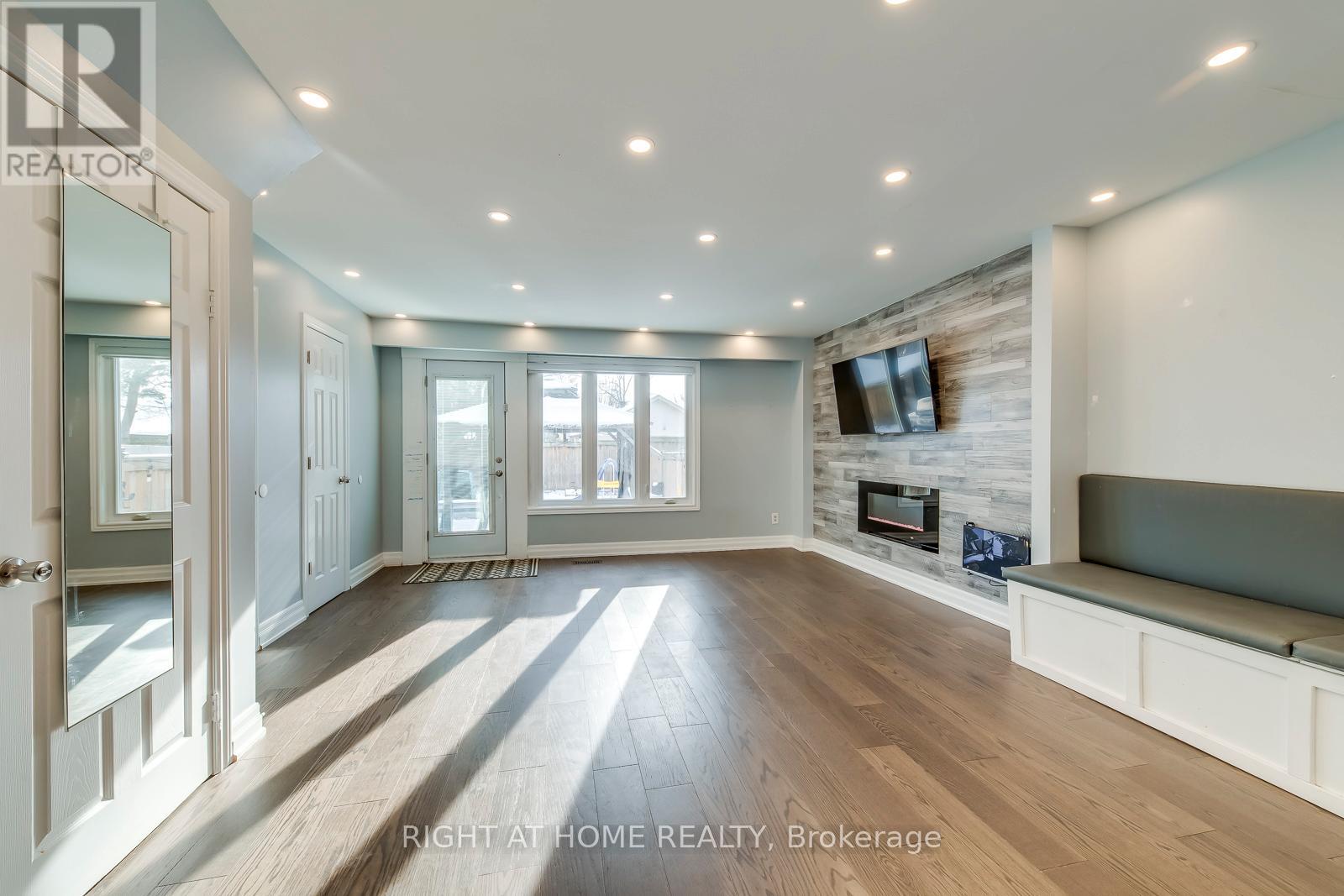 5 Bow River Crescent S, Mississauga, Ontario  L5N 1J1 - Photo 13 - W12632876