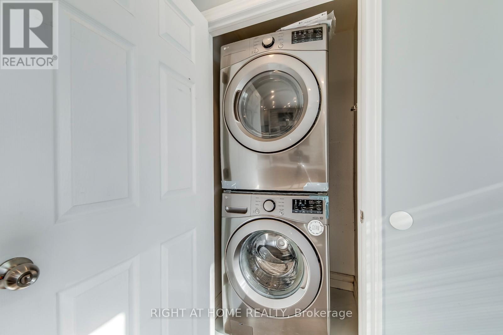 5 Bow River Crescent S, Mississauga, Ontario  L5N 1J1 - Photo 21 - W12632876