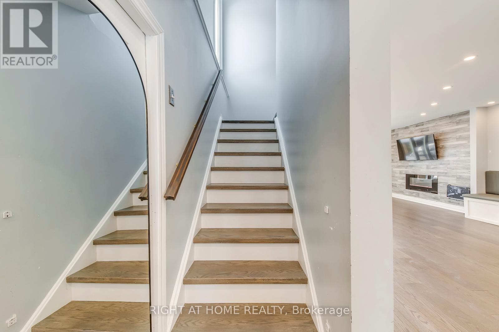 5 Bow River Crescent S, Mississauga, Ontario  L5N 1J1 - Photo 22 - W12632876