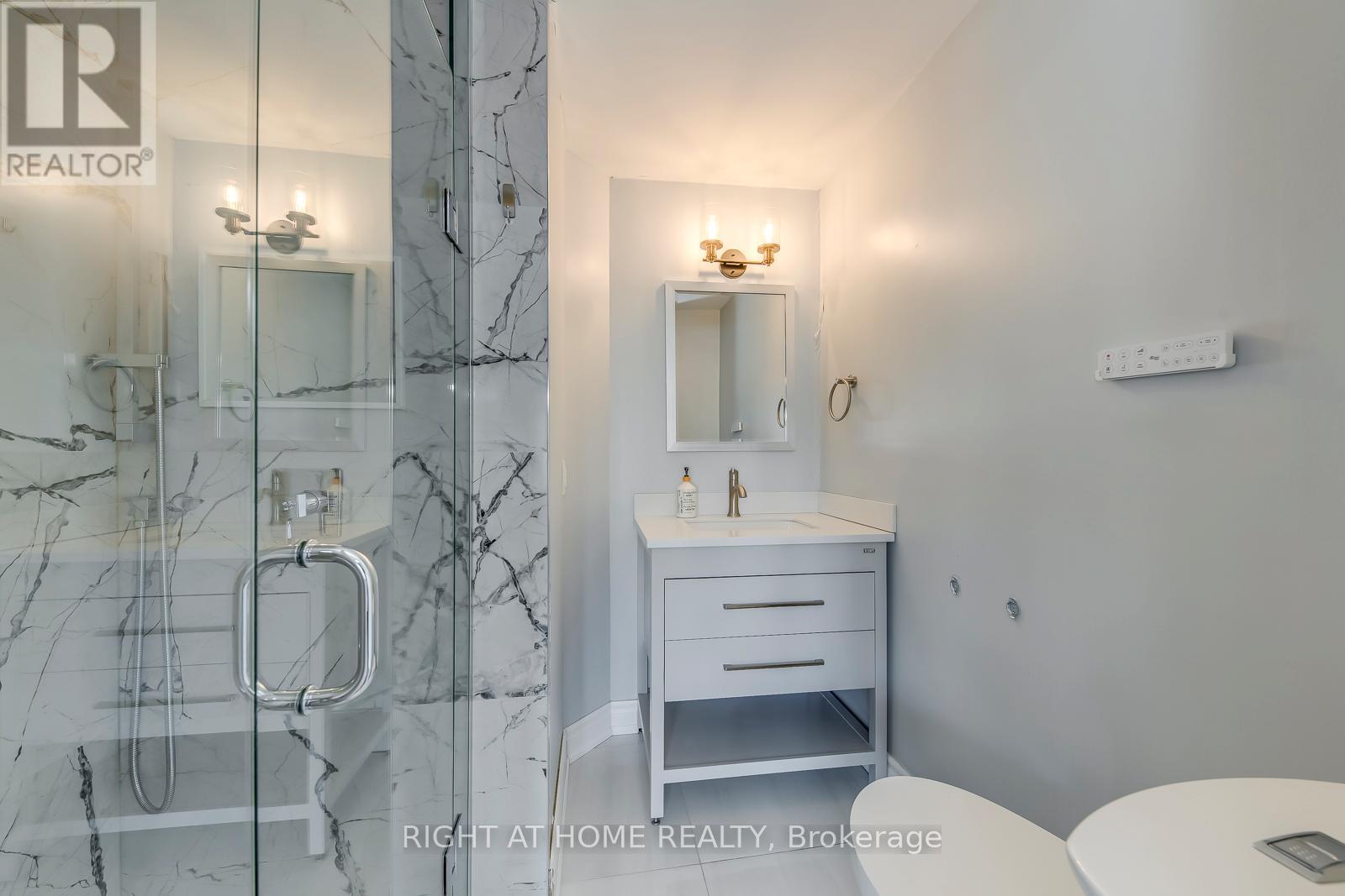 5 Bow River Crescent S, Mississauga, Ontario  L5N 1J1 - Photo 27 - W12632876