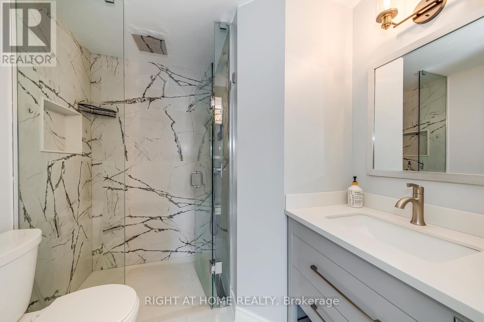 5 Bow River Crescent S, Mississauga, Ontario  L5N 1J1 - Photo 34 - W12632876