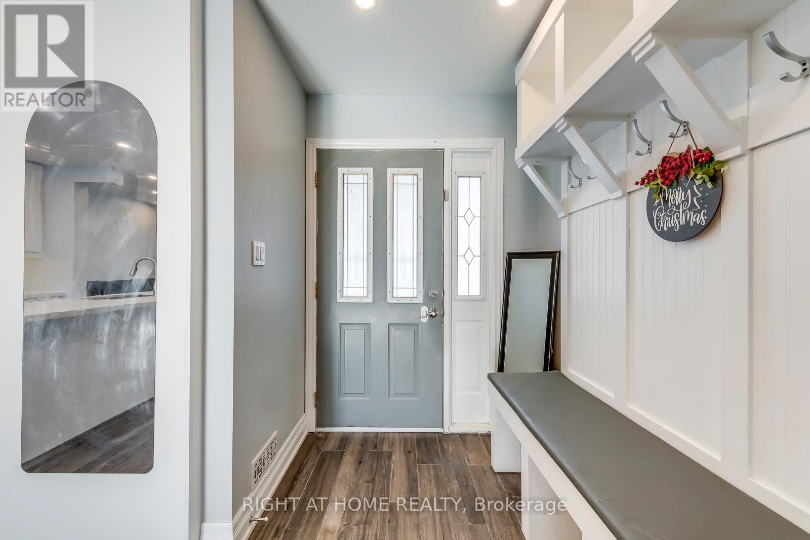 5 Bow River Crescent S, Mississauga, Ontario  L5N 1J1 - Photo 4 - W12632876